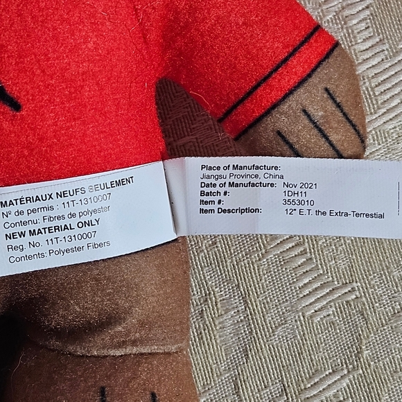 E.T. The Extra Terrestrial Alien Plush Toy - Picture 9 of 11